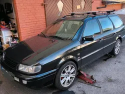 Schwarz Gebraucht 1996 VW Passat Kombi | 3.000 €