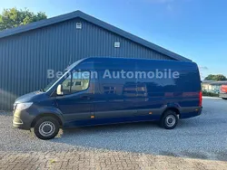 Blau Gebraucht 2021 Mercedes Sprinter Van | 20.900 € (Superpreis)