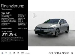 Ivory silver metallic Gebraucht 2024 VW Golf VIII Move Limousine | 32.990 € (Teuer)