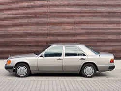 Gebraucht 1989 Mercedes E230 Limousine | 13.900 €