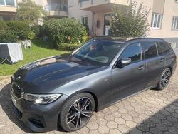 Grau Gebraucht 2019 BMW 330 M Sport Kombi | 34.800 € (Fairer Preis)