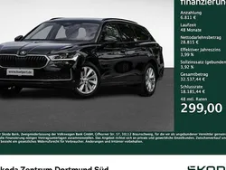 Schwarz Gebraucht 2024 Skoda Superb Selection Kombi | 35.626 € (Fairer Preis)
