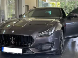 Grau Gebraucht 2022 Maserati Quattroporte Limousine | 139.000 €