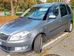 Grau Gebraucht 2011 Skoda Roomster Plus Edition Van / Kleinbus | 5.800 € (Fairer Preis)