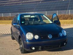 Blau Gebraucht 2003 VW Polo Kleinwagen | 1.599 € (Etwas zu teuer)