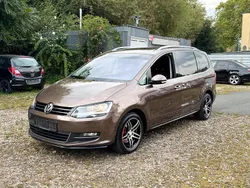 Gold Gebraucht 2011 VW Sharan Van / Kleinbus | 13.500 € (Etwas zu teuer)