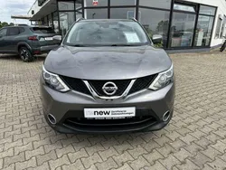 Dark grey metallic Gebraucht 2015 Nissan Qashqai Tekna SUV | 13.490 € (Guter Preis)