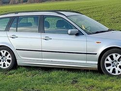 Silber Gebraucht 2001 BMW 320 Kombi | 900 € (Superpreis)