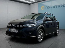 Grau Gebraucht 2023 Dacia Sandero Stepway Kleinwagen | 17.499 € (Fairer Preis)