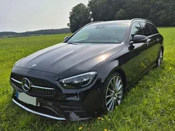 Schwarz Gebraucht 2022 Mercedes E220 AMG Limousine | 39.500 € (Fairer Preis)