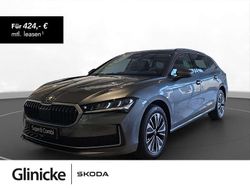 Graphitegrau metallic Gebraucht 2025 Skoda Superb Selection Kombi | 34.770 € (Superpreis)