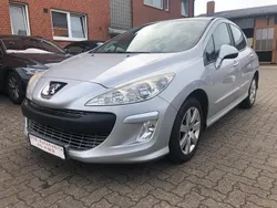 Grau Gebraucht 2009 Peugeot 308 Limousine | 1.500 €