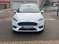 Weiß Gebraucht 2018 Ford Fiesta ST-Line Kleinwagen | 12.000 € (Fairer Preis)