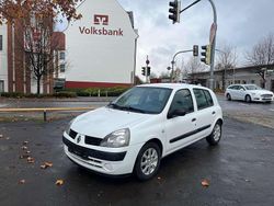 Gletscherweiss Gebraucht 2006 Renault Clio II Campus Kleinwagen | 2.890 €