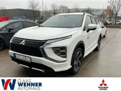 S) (weiss Gebraucht 2022 Mitsubishi Eclipse Cross Plus SUV | 25.900 € (Fairer Preis)