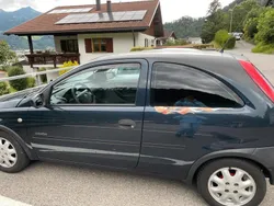 Blau Gebraucht 2001 Opel Corsa Kleinwagen | 600 € (Guter Preis)