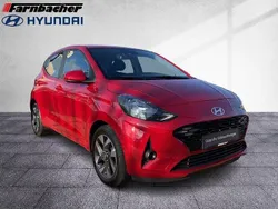Dragon red / met Gebraucht 2024 Hyundai i10 Trend Kleinwagen | 17.490 € (Fairer Preis)