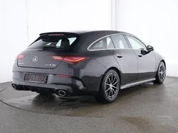 Gebraucht 2024 Mercedes CLA35 AMG Shooting Brake AMG Kombi | 48.490 € (Etwas zu teuer)