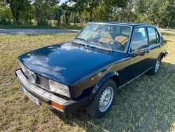 Blau Gebraucht 1982 Alfa Romeo Alfetta Limousine | 10.000 €