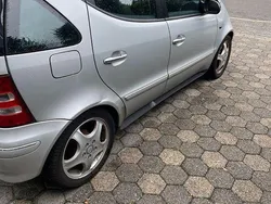 Grau Gebraucht 2001 Mercedes A160 Elegance Van / Kleinbus | 1.290 € (Guter Preis)
