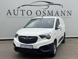 Weiß Gebraucht 2022 Opel Combo Edition Van / Kleinbus | 11.950 € (Guter Preis)