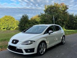 Weiß Gebraucht 2009 Seat Leon FR Limousine | 6.300 € (Teuer)