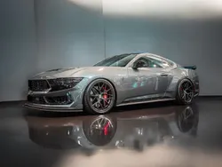 Grau Gebraucht 2024 Ford Mustang GT Dark Horse Coupé | 69.900 €