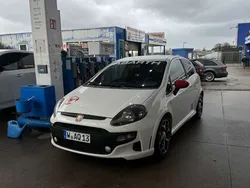 Weiß Gebraucht 2011 Abarth Punto Evo Kleinwagen | 10.000 €