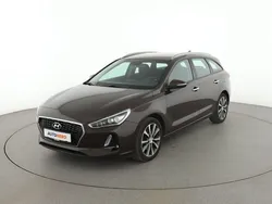 Braun Gebraucht 2017 Hyundai i30 Trend Kombi | 12.230 € (Fairer Preis)