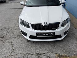 Weiß Gebraucht 2016 Skoda Octavia RS Kombi | 11.999 € (Superpreis)
