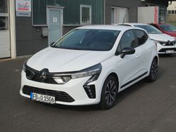 Weiß Gebraucht 2024 Mitsubishi Colt Plus Limousine | 17.800 € (Etwas zu teuer)