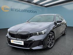 Grau Gebraucht 2024 BMW 520 Limousine | 54.949 € (Fairer Preis)
