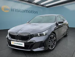 Grau Gebraucht 2024 BMW 520 Limousine | 54.949 € (Fairer Preis)
