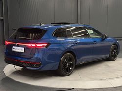 Reef blue metallic Gebraucht 2024 VW Passat Style Kombi | 43.890 € (Guter Preis)