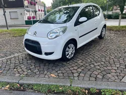 Weiß Gebraucht 2010 Citroën C1 Kleinwagen | 1.650 € (Fairer Preis)