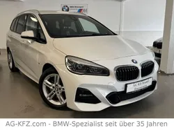Weiß Gebraucht 2021 BMW 220 Gran Tourer M Sport Van / Kleinbus | 18.950 € (Guter Preis)