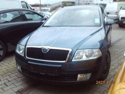 Grau Gebraucht 2006 Skoda Octavia Elegance Kombi | 2.000 € (Guter Preis)
