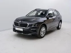 Blackmagic perleffekt Neu 2025 Skoda Kamiq Tour SUV | 35.520 €