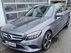 Grau Gebraucht 2020 Mercedes C300e Kombi | 27.500 € (Fairer Preis)