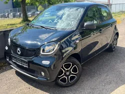 Schwarz Gebraucht 2018 Smart ForFour Passion Limousine | 11.500 € (Fairer Preis)