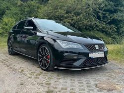 Schwarz Gebraucht 2018 Cupra Leon Kombi | 24.500 € (Etwas zu teuer)