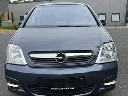 Blau Gebraucht 2009 Opel Meriva Van / Kleinbus | 2.900 € (Etwas zu teuer)