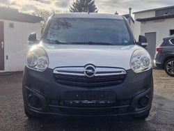 Weiß Gebraucht 2016 Opel Combo Van / Kleinbus | 3.900 € (Guter Preis)