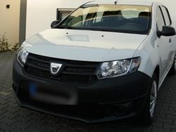 Weiß Gebraucht 2016 Dacia Sandero Limousine | 4.000 € (Superpreis)