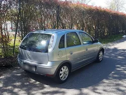 Grau Gebraucht 2006 Opel Corsa Limousine | 800 €