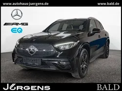 Schwarz metalliclack obsidianschwarz Gebraucht 2025 Mercedes GLC220 AMG SUV | 62.290 €