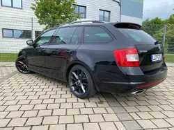 Schwarz Gebraucht 2015 Skoda Octavia RS Kombi | 14.500 € (Fairer Preis)