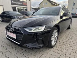 Brillantschwarz Gebraucht 2022 Audi A4 Kombi | 20.700 € (Guter Preis)