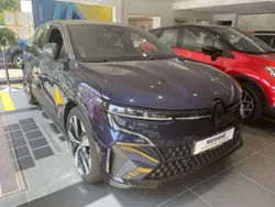 Nachtblau Gebraucht 2022 Renault Mégane Techno Limousine | 34.990 € (Teuer)