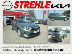 Experience green metallic Gebraucht 2024 Kia Ceed Vision Limousine | 22.950 € (Fairer Preis)